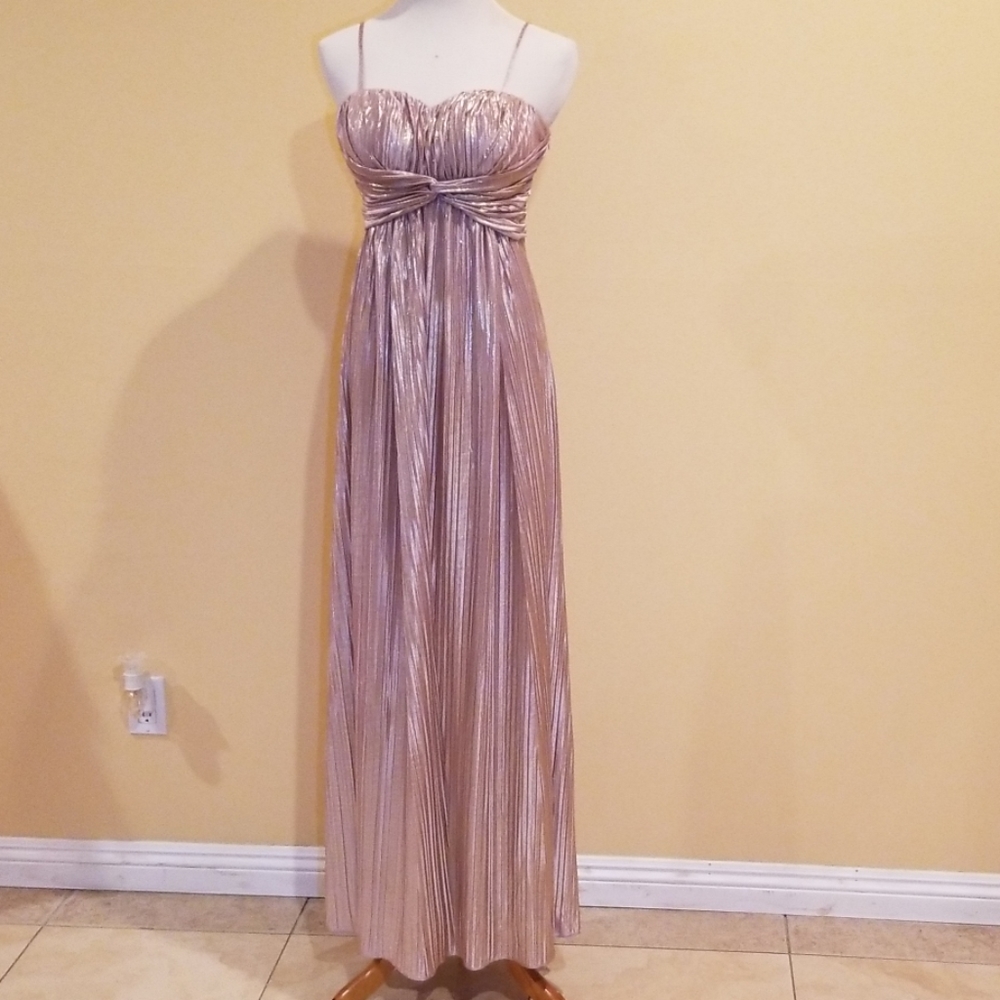 Jessica Simpson Rose Gold Strappy Gown Size 6